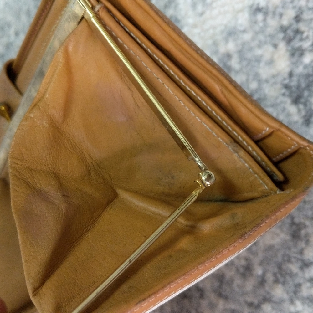 Gucci Beige Canvas Continental Wallet with Brown Leather Trim and Gold Hardware - Picture 16 of 16